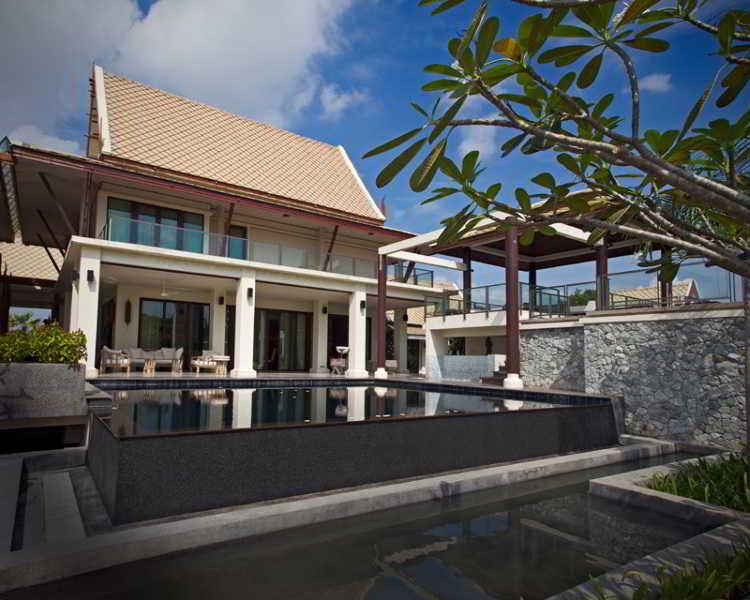 Manathai Grace, Hotel
