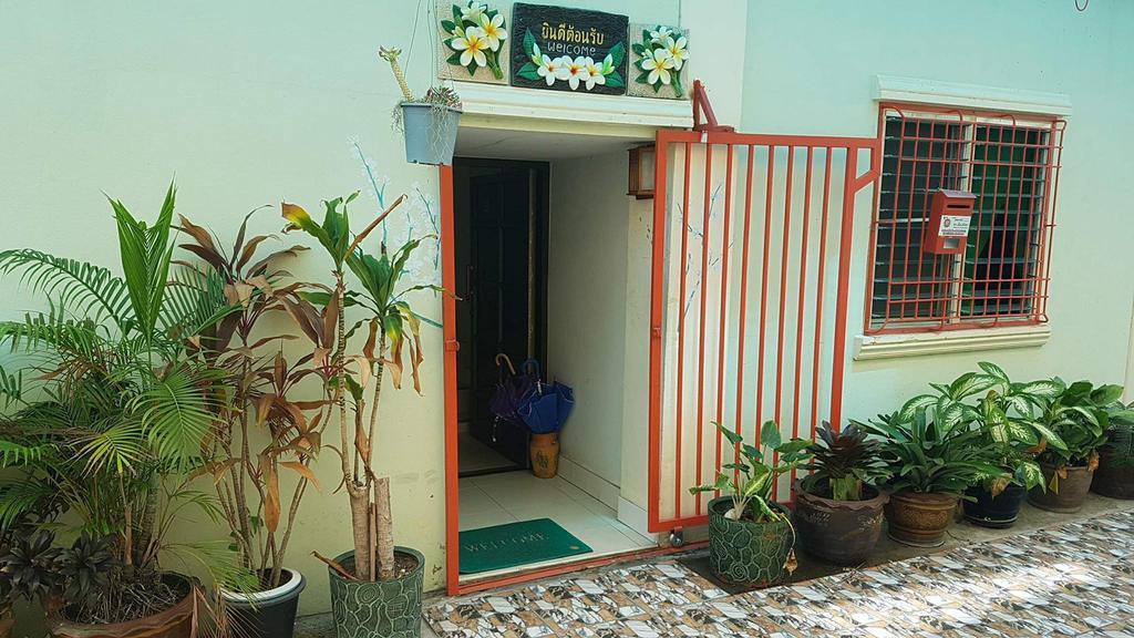 Pinthong House *