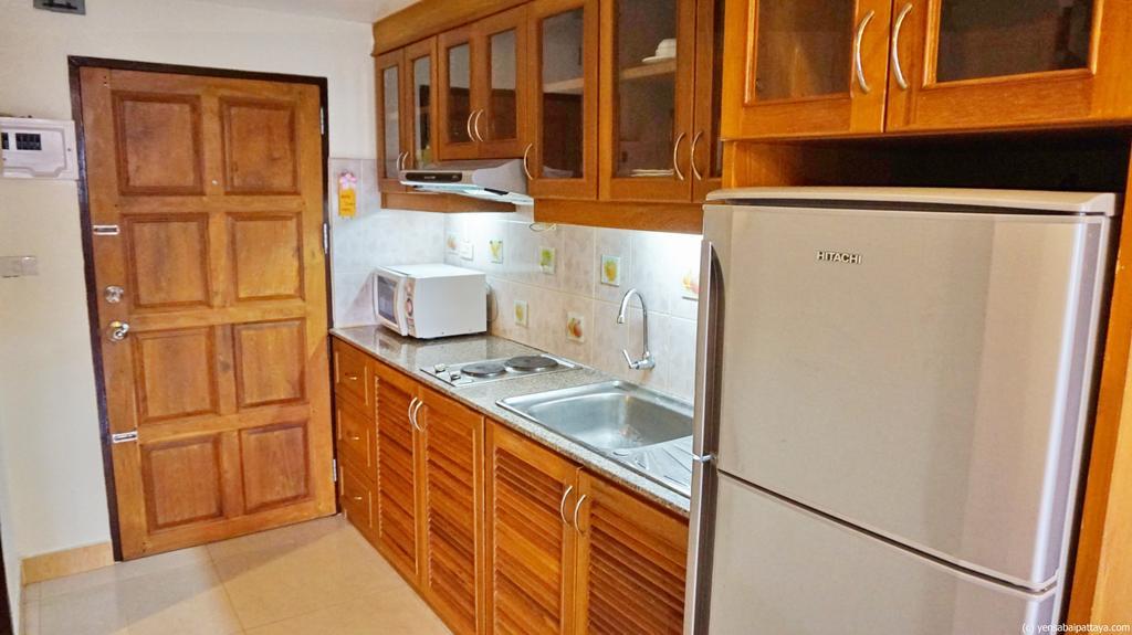 Yensabai Condotel 3* Pattaya