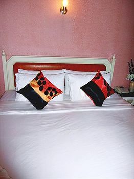 Thai Palace Apartment