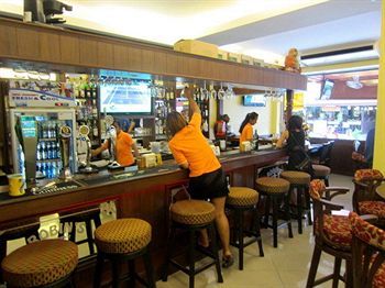 Robin's Nest & Restaurant