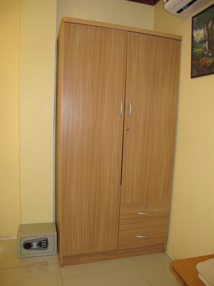 Guest house Aura House 2*