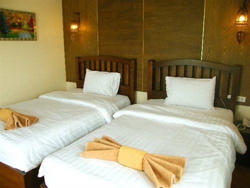 Penginapan The Red Balcony Pattaya