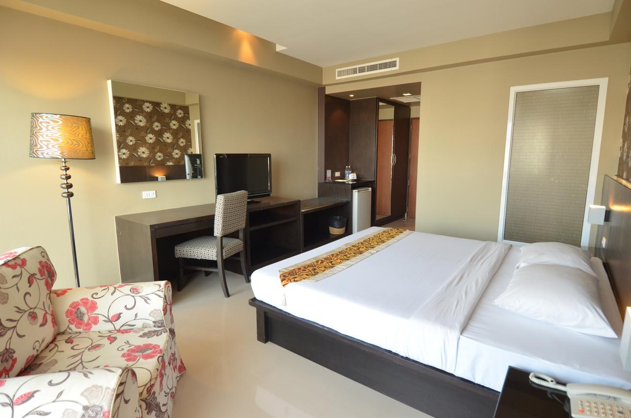 โรงแรม โรงแรมเวลคัม พลาซ่า