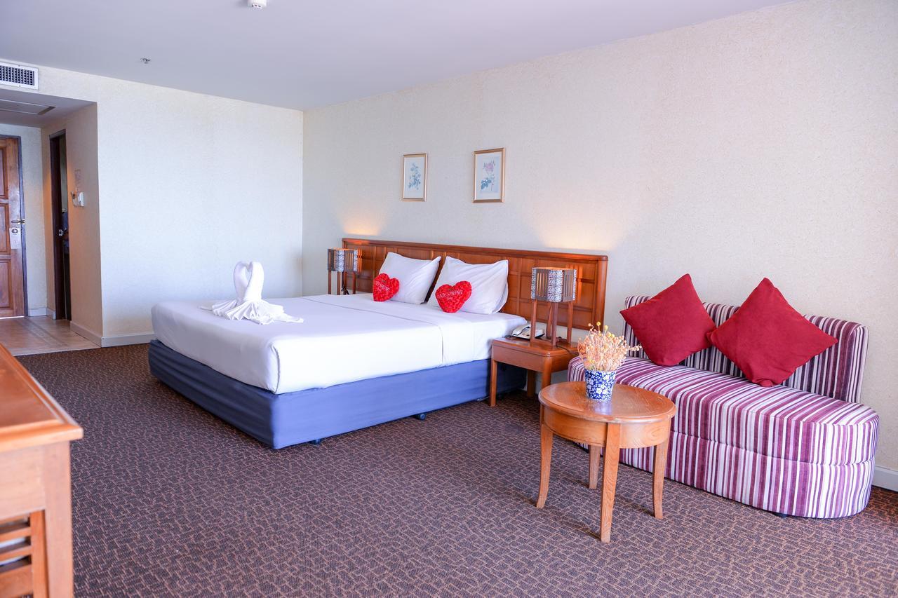 Sandy Spring Hotel