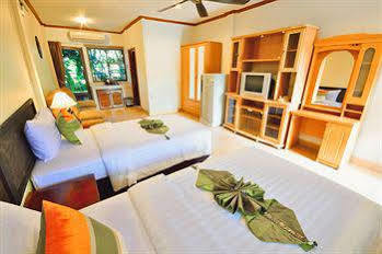Hotel Avila 3*