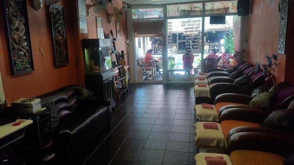 Nemos And Massage