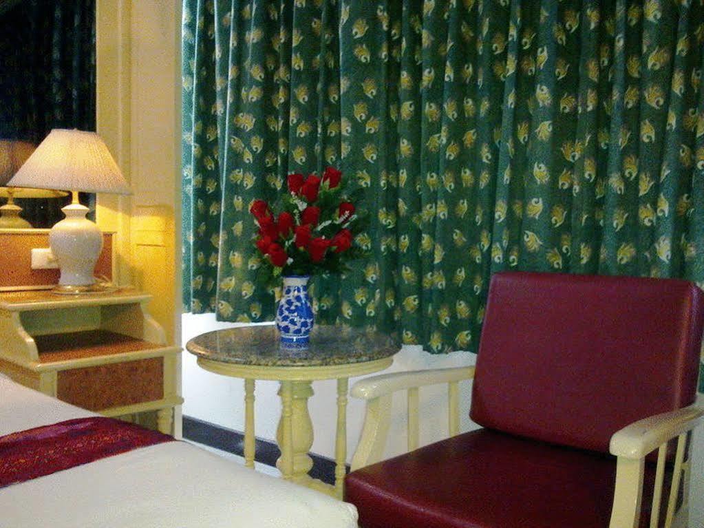 Hotel Aa 2*