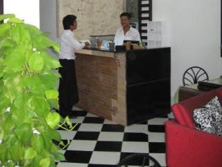 Apartment Baan Dok Mai *