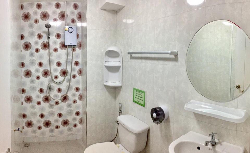 Yoyo Aparthotel