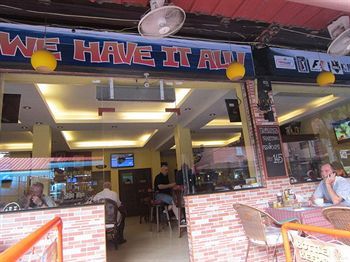 Robin's Nest & Restaurant Pattaya