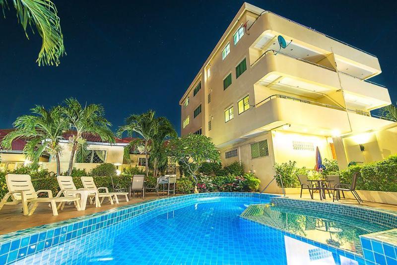 Butterfly Garden Boutique Residence: Luxury With Baths 4* Pattaya