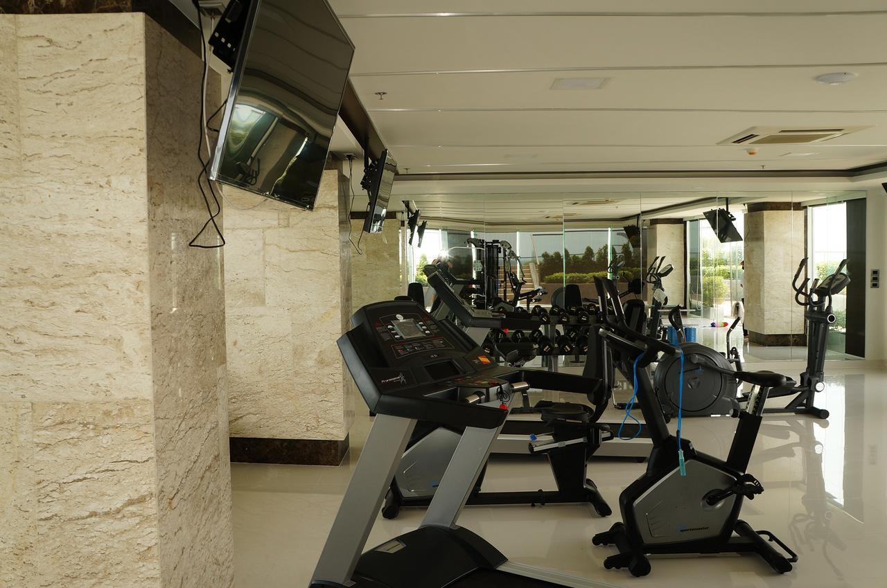 Apartment Stylish In Peak Towers *