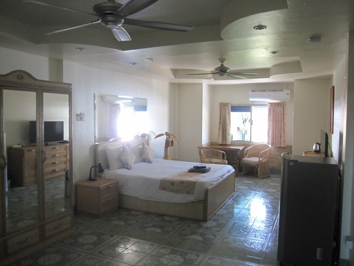 Borussia Park & Restaurant Inn Pattaya