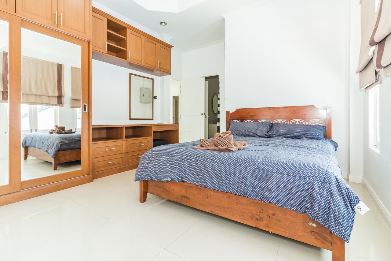 Tewaree - House Walking Street 4 Bedrooms Villa Pattaya