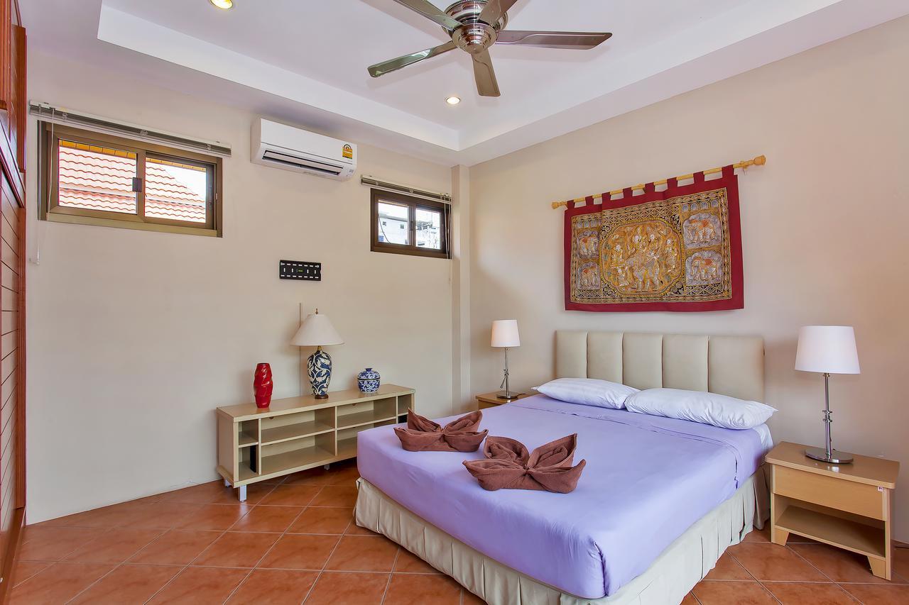 Sunny Villa *