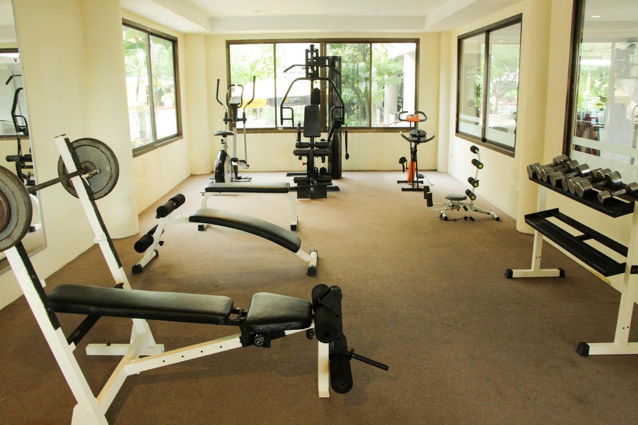 Sea Breeze Jomtien Hotel