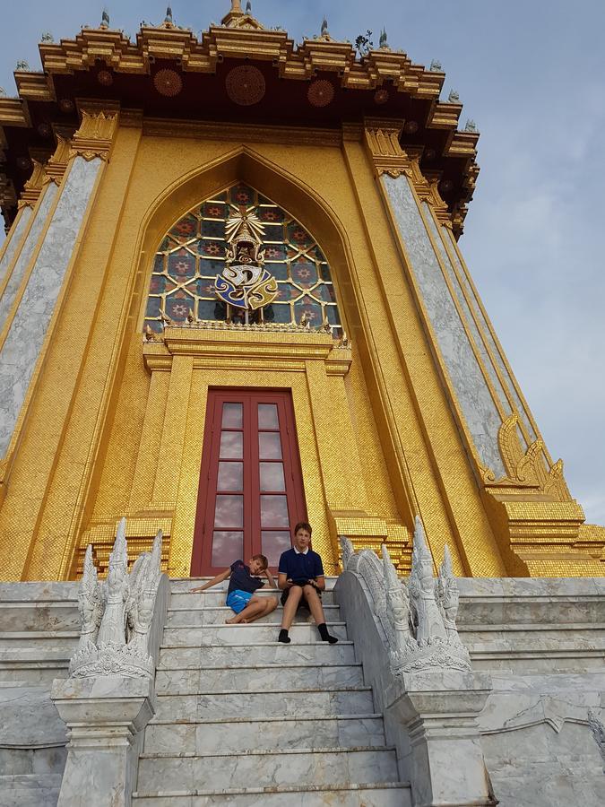 - Baan Dusit Villa