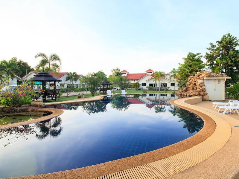 Hotel Lake 2*