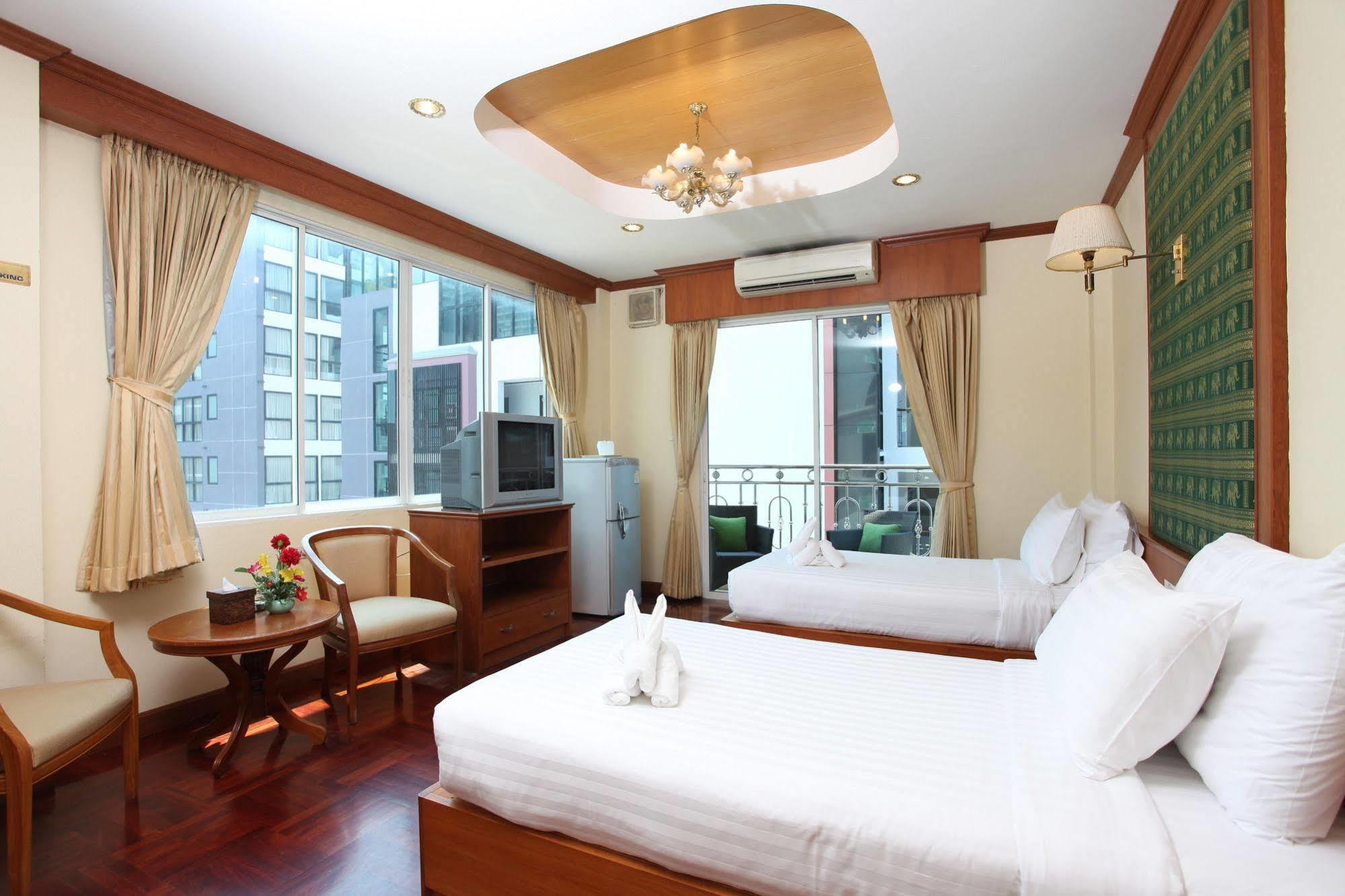 Imperial Apartment *