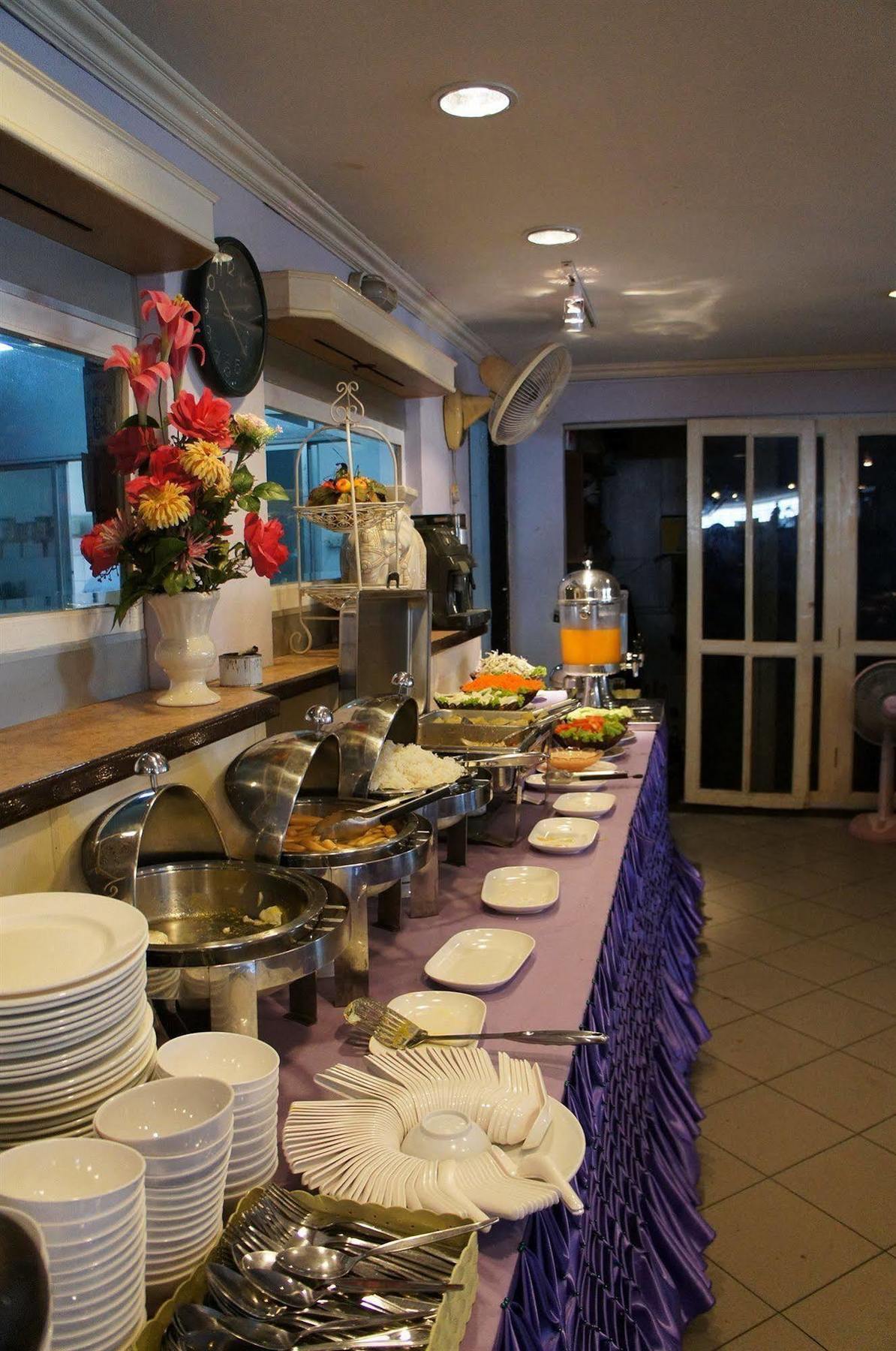 Hotel Sawasdee