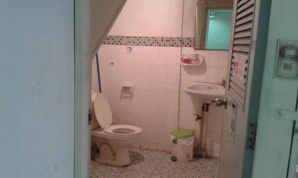 Apartment Baan Dok Mai *