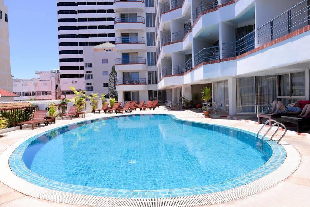 Sandy Spring Hotel