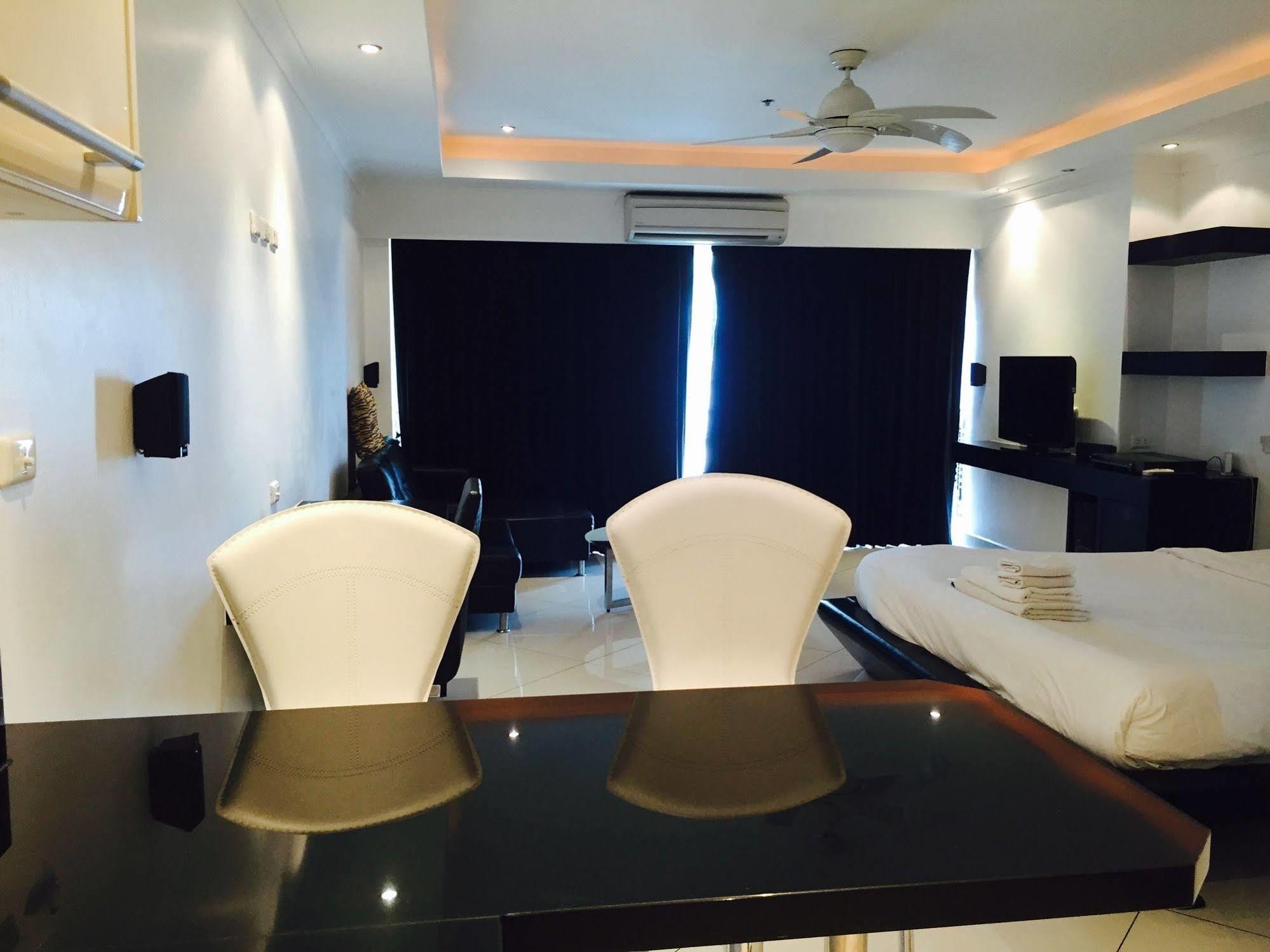 View Talay 6 By Honey Apartment