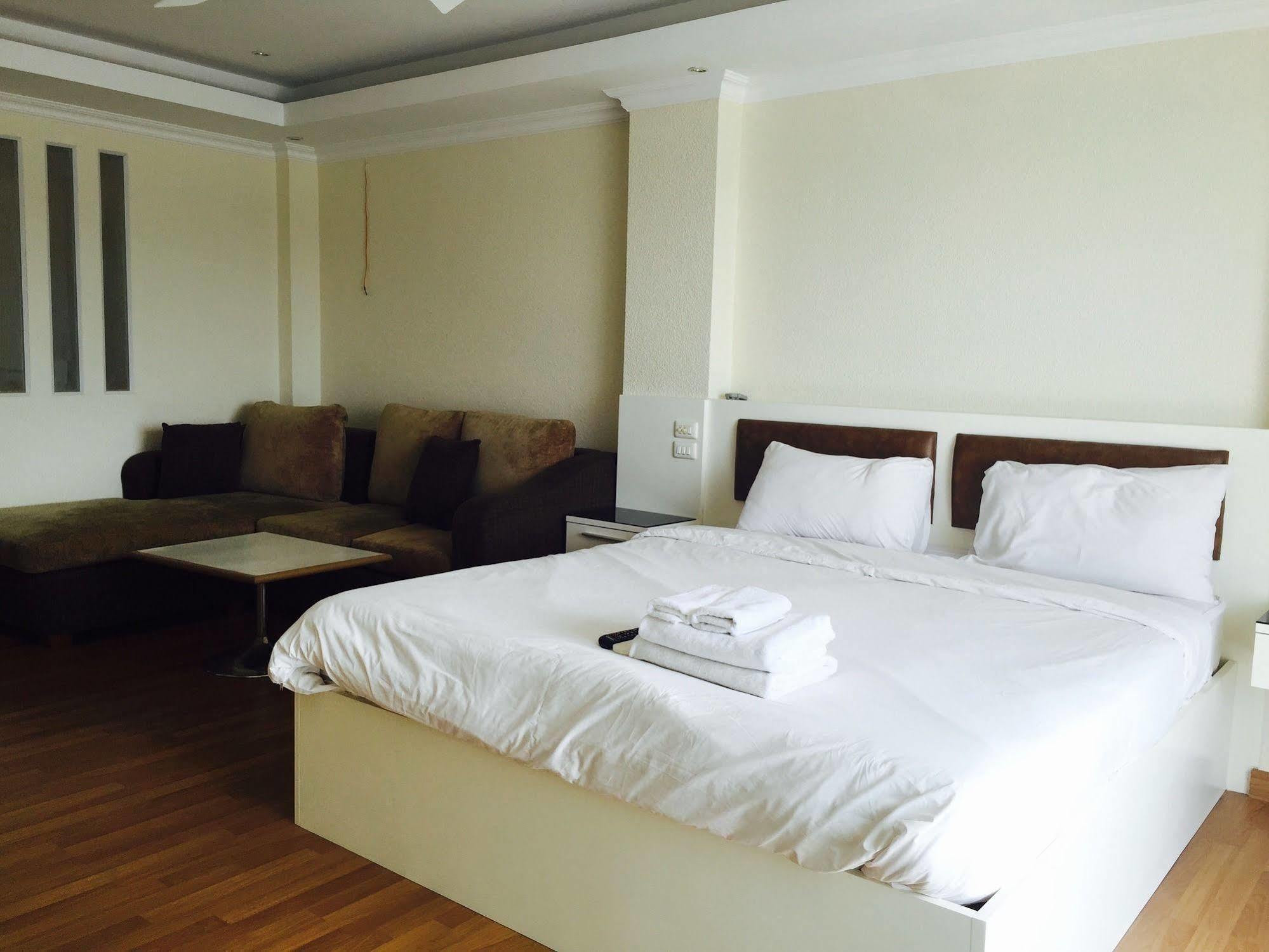 Apartment View Talay 6 By Honey