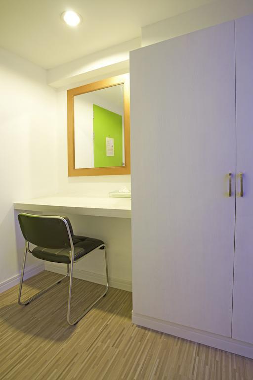 Hotel Holidays 2*
