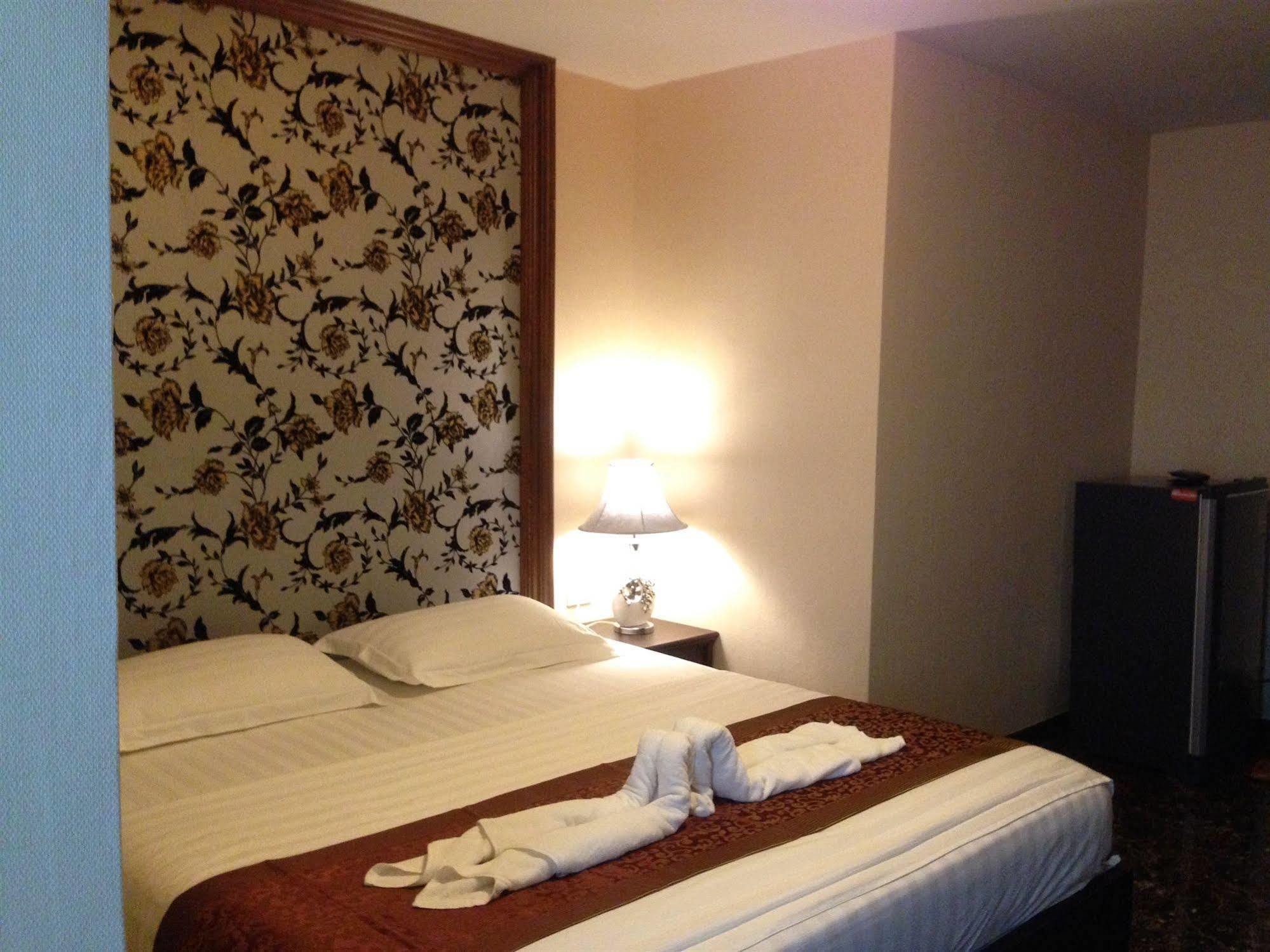 Inn Katesiree House