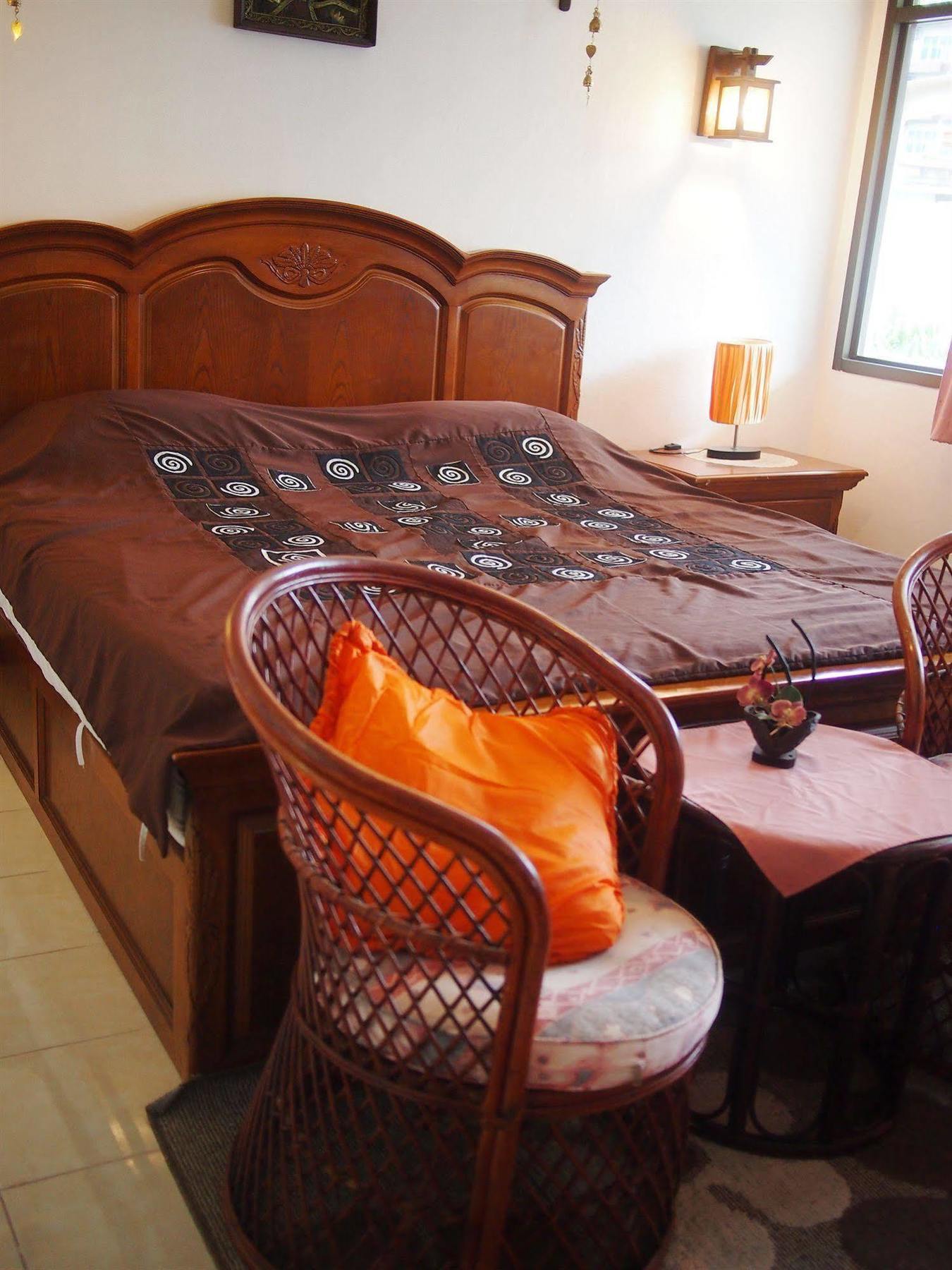 Wong Amat House Hotel 2*