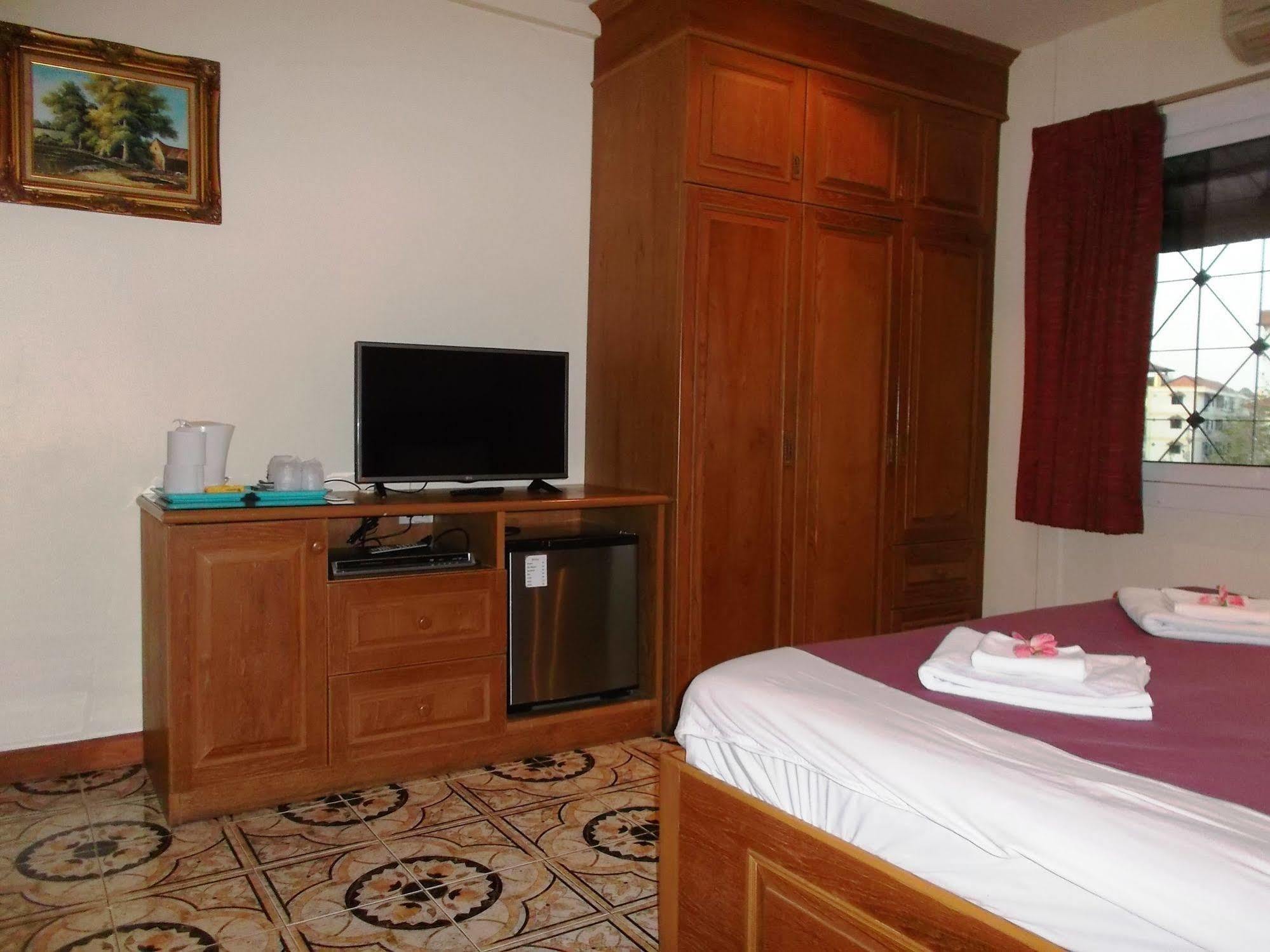 Chaiyapoon Guest house 2*