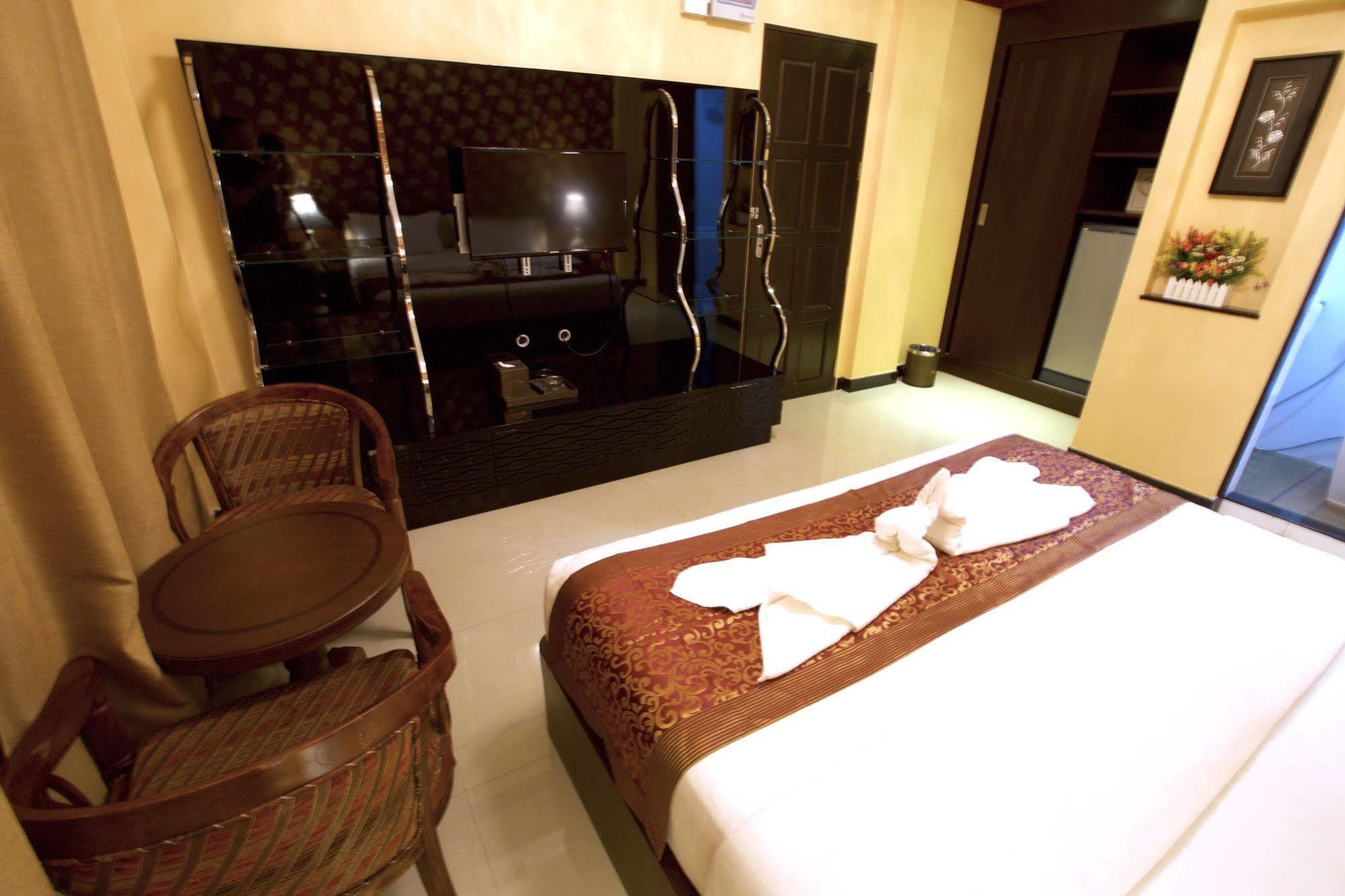 Katesiree Hotel 2*