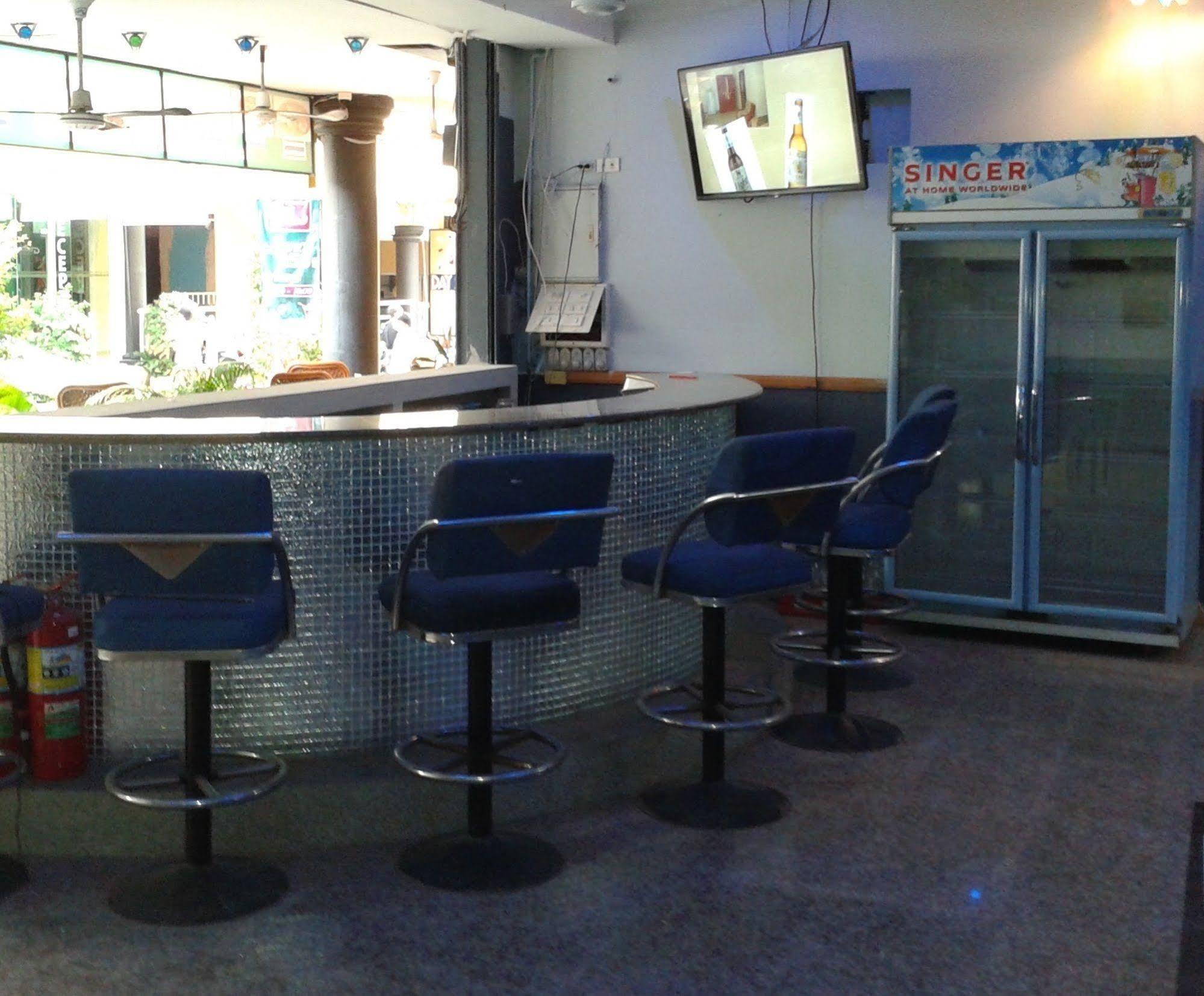 Key Bar And Rumah tetamu