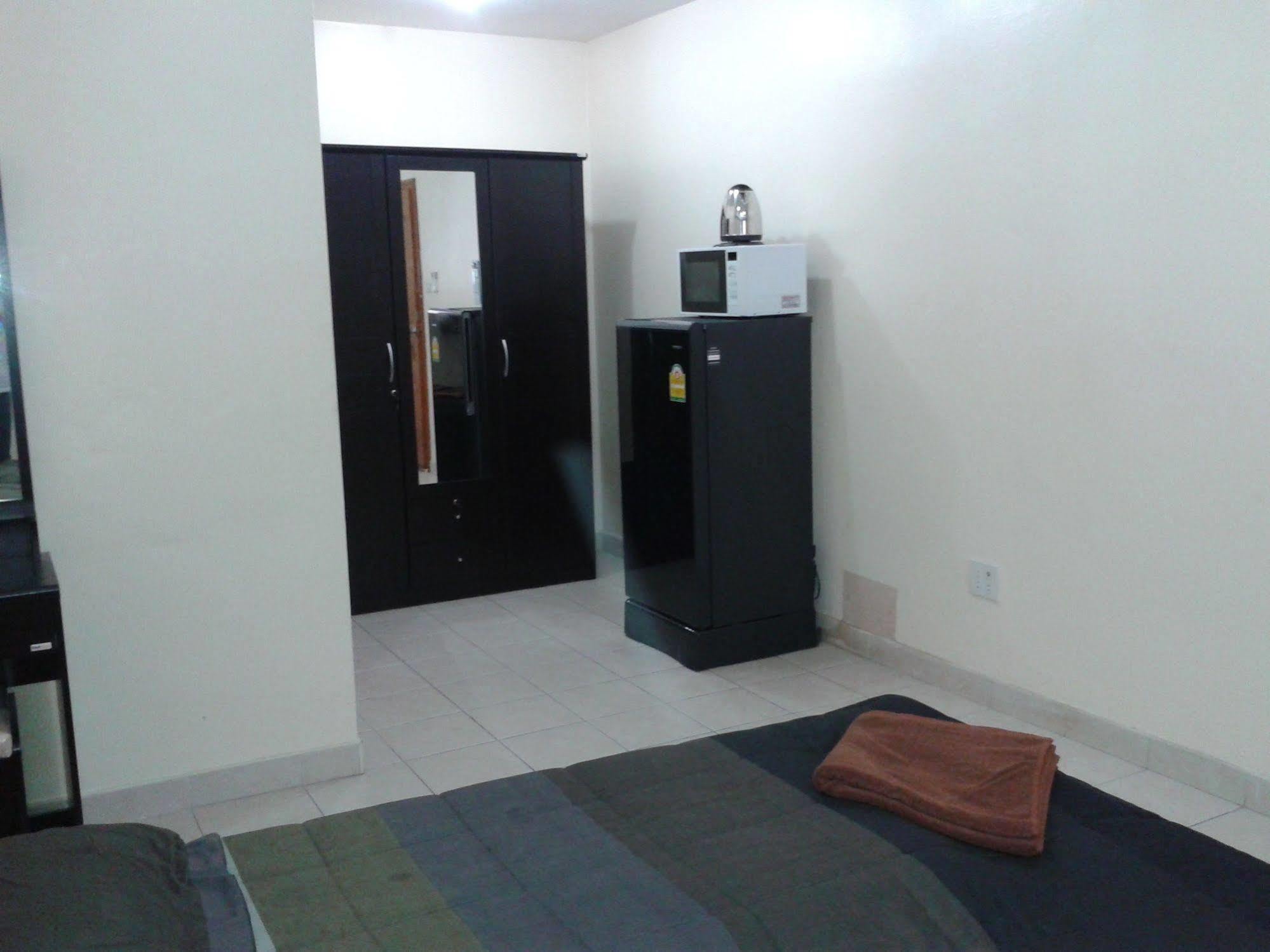 Rumah tetamu Key Bar And 3*