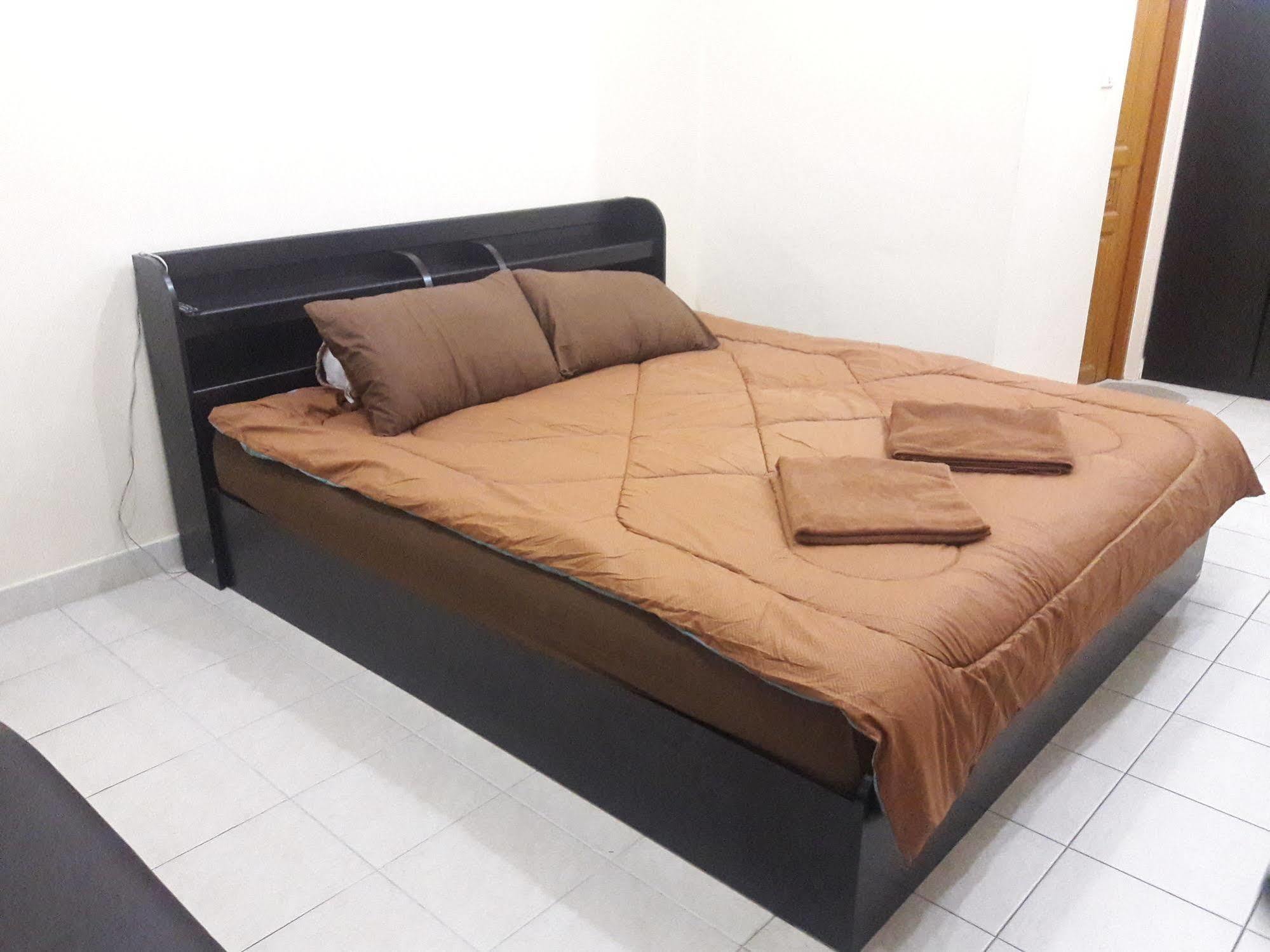 Rumah tetamu Key Bar And