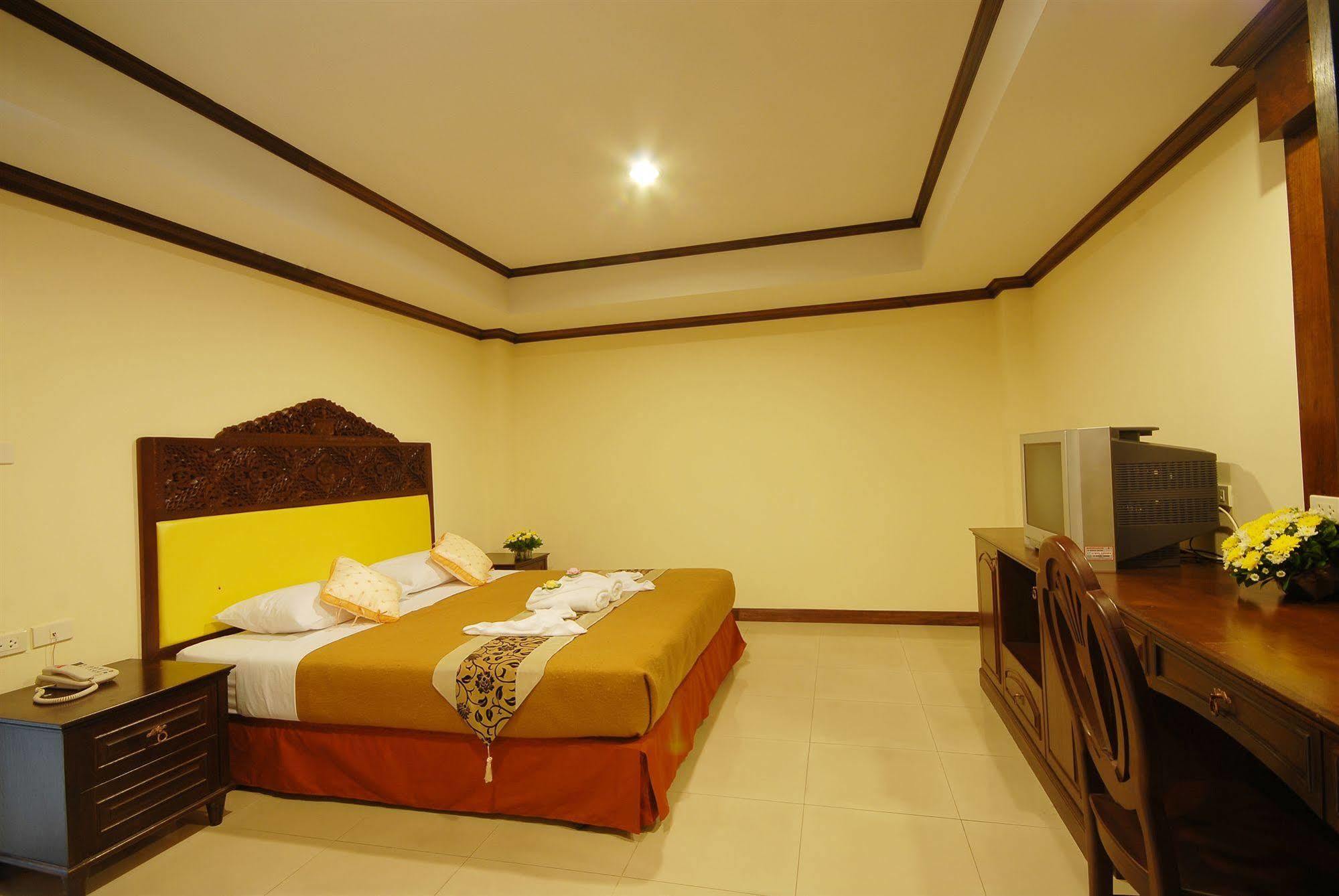 Golden 2* Pattaya