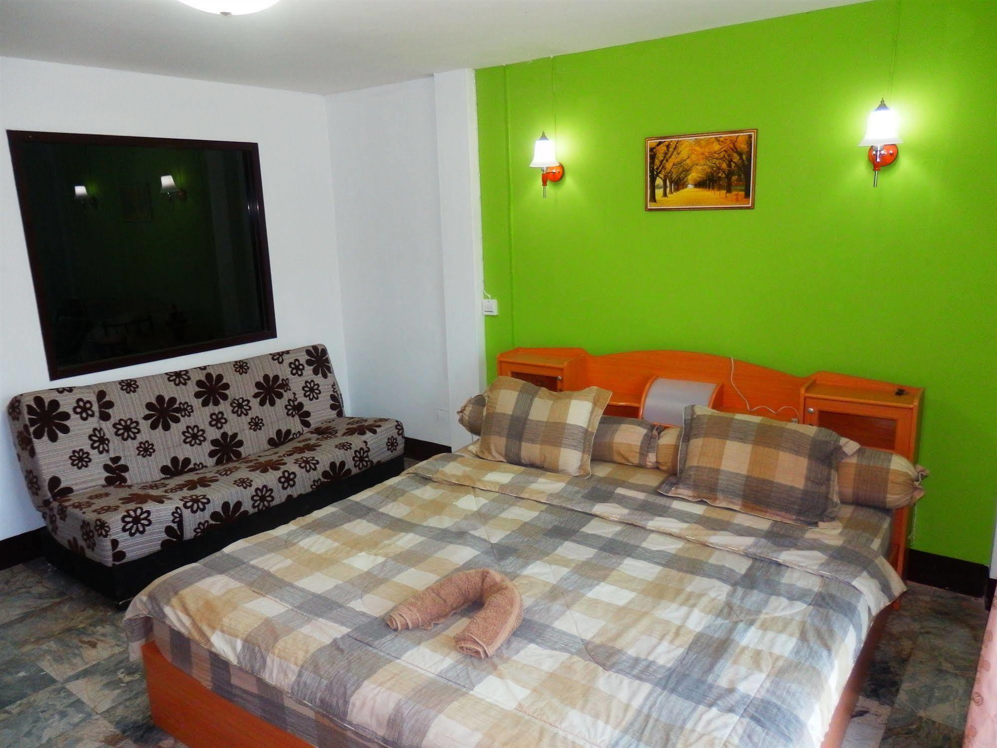 Evelyn Hotel