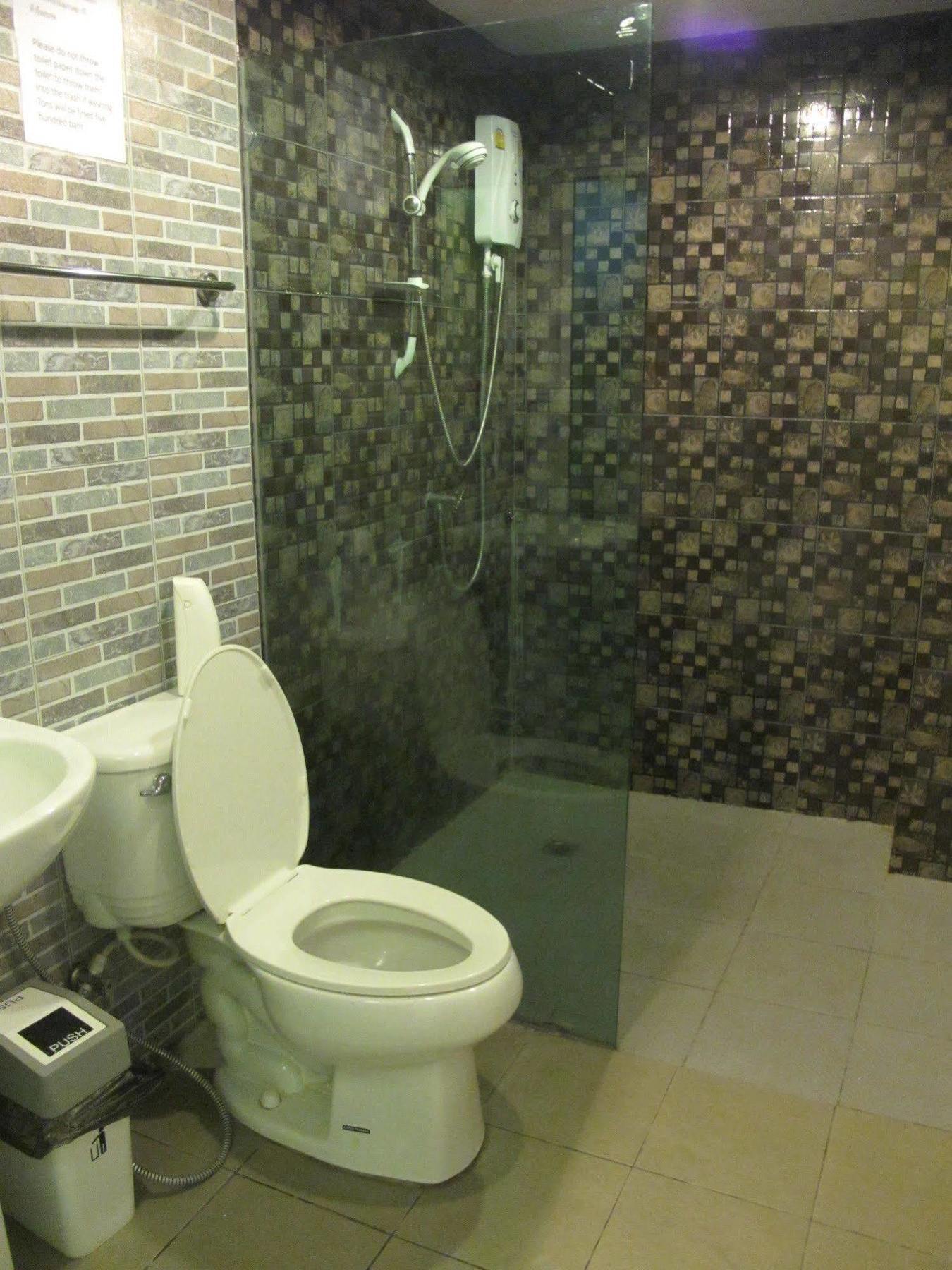 Oyo 75330 Little House Pattaya