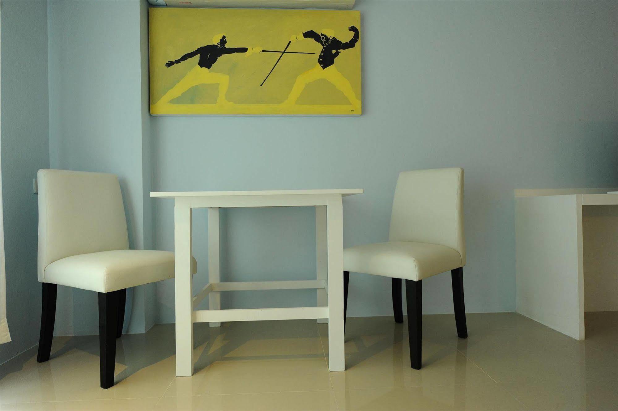 Angket Hip Hotel 4*