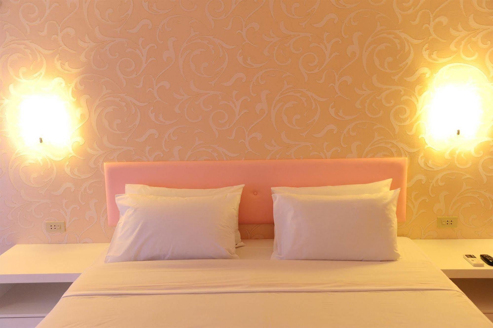 Hotel Angket Hip