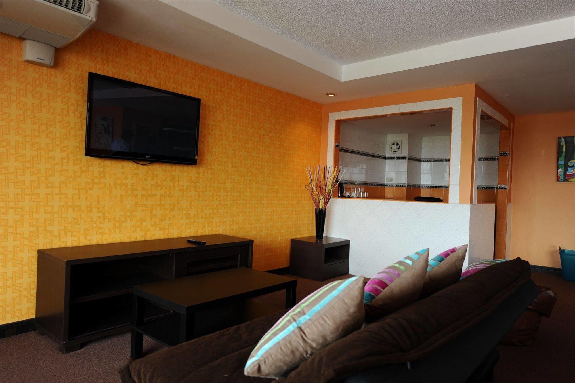 Hotel Angket Hip