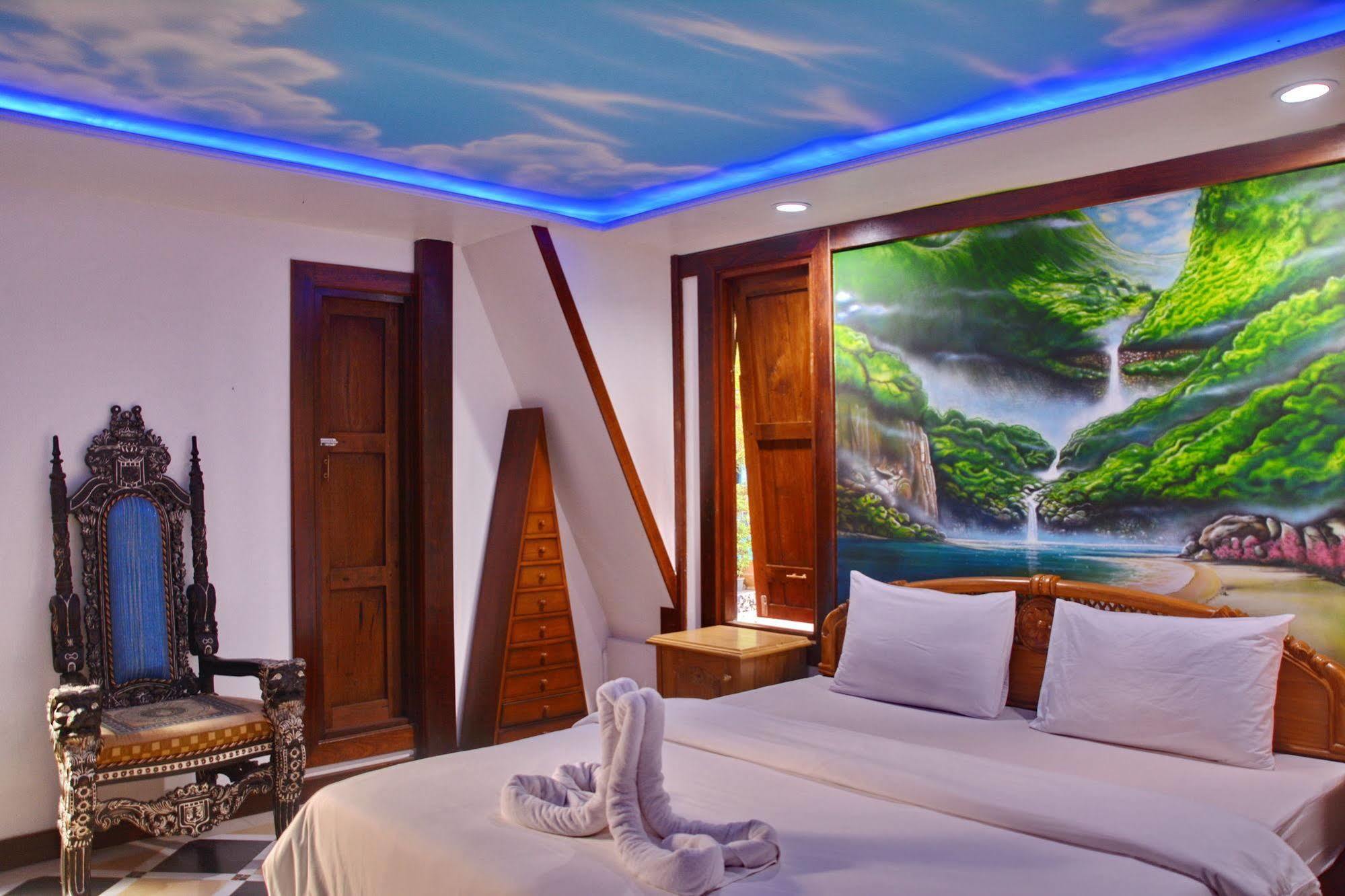 Hotel Khunsri Art Boutique Pattaya