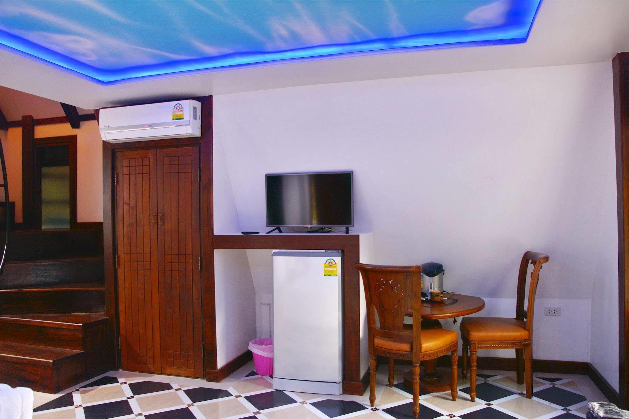 Hotel Khunsri Art Boutique Pattaya