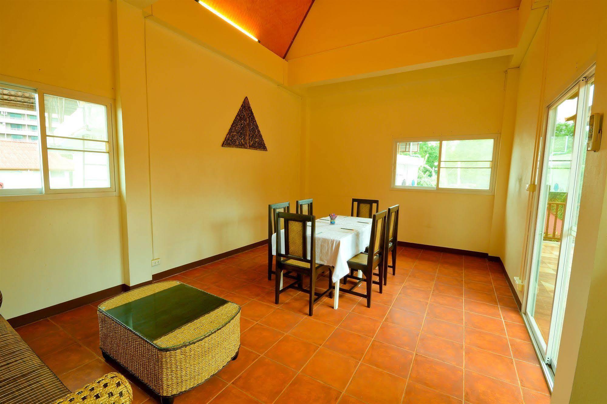 Hotel Avila
