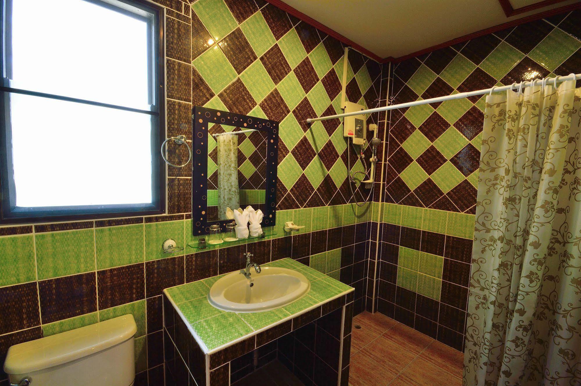 Hotel Avila 3*