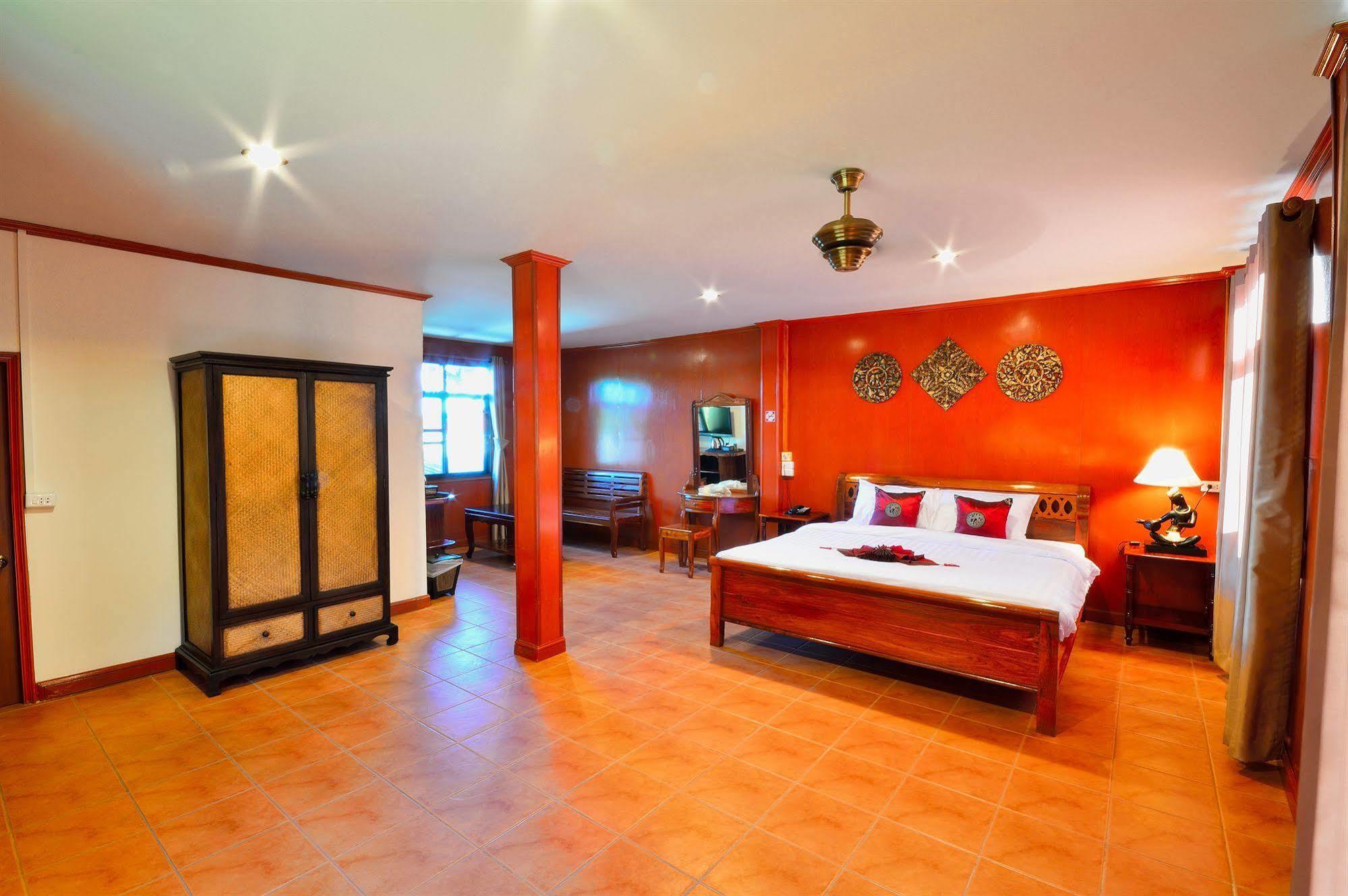 Avila 3*