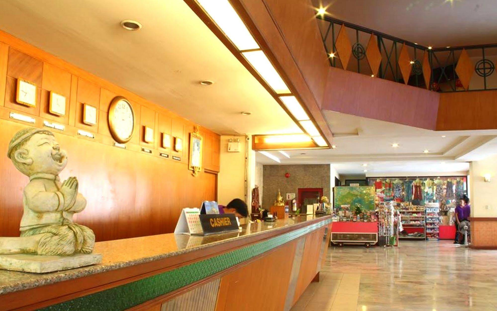 Hotel Mike 3*
