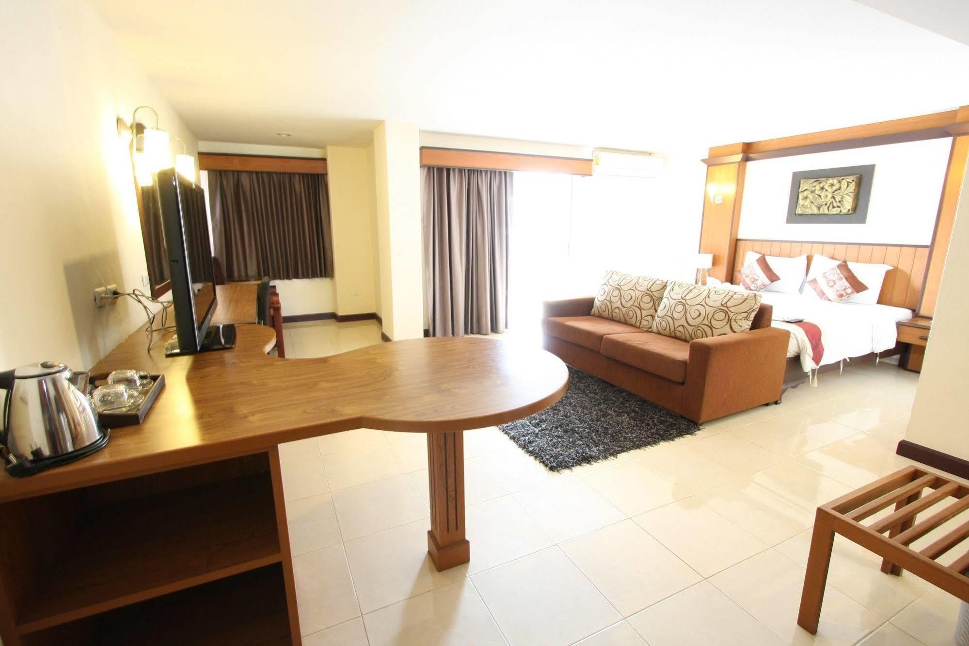 Siam View And Hotel Pattaya